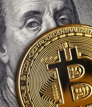 Robert Kiyosaki: Bitcoin Might Be a Scam, but the US Dollar Is Worse