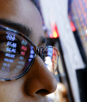 Bitcoin Tumbles Below $83K as Crypto Market Sheds $1 Billion in Liquidations