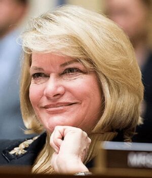 1,000,000 BTC: Senator Lummis Re-introduces Bitcoin Bill