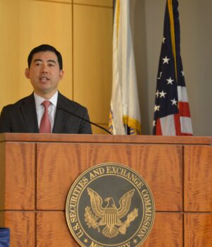 SEC ‘Earnest’ About Finding Workable Crypto Policy, Commissioners Say at Roundtable