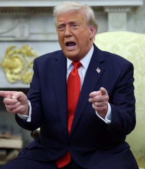 Trump’s Official Memecoin Surges Despite Massive $320 Million Unlock in Thin Holiday Trading