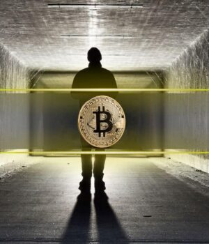 Satoshi-Era BTC Wallets Spring to Life, Move $2.18B in Rare On-Chain Shuffle