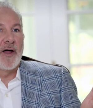 Peter Schiff: Bitcoin Price Record Highlights US Dollar Weakness
