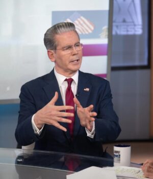 Scott Bessent Suggests Government Bitcoin Purchases Remain a Possibility